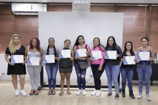 Qualifica Mauá habilita 43 bolsistas da Frente de Trabalho em cursos profissionalizantes