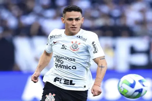 Rojas deixa Corinthians sem gols e entra para lista de reforços frustrados