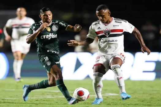 FPF libera áudio de polêmica marcação de pênalti em clássico entre Palmeiras e São Paulo