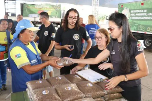 Ribeirão Pires lança ‘Tigela Cheia’, programa que alia reciclagem e alimentação para pets