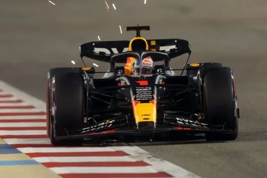 Verstappen domina, vence GP da Arábia Saudita, e RBR repete dobradinha