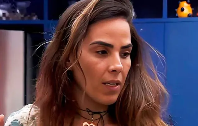 wanessa-camargo-expulsa