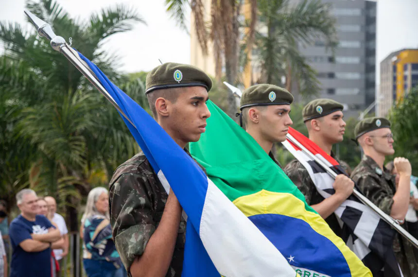 Homenagem a João Ramalho acontece tradicionalmente na Passarela Luso-Brasileira Américo Pinto Serra no aniversário da cidade