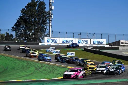 Sete montadoras presentes na etapa da Turismo Nacional em Interlagos