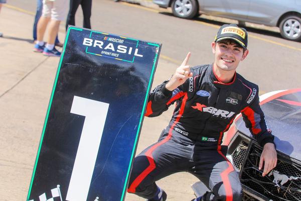 Victor Andrade venceu a primeira etapa do ano da Nascar Brasil