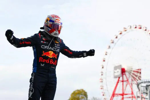 Verstappen volta a vencer e comanda dobradinha da Red Bull no GP do Japão