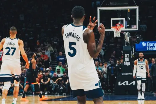 Timberwolves vencem jogo 4 sobre os Suns e avançam às semifinais dos playoffs da NBA