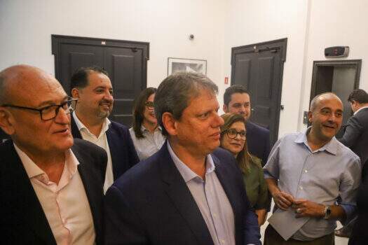 Governador Tarcísio de Freitas recebeu os municípios do Consórcio do Grande ABC no Palácio dos Bandeirantes