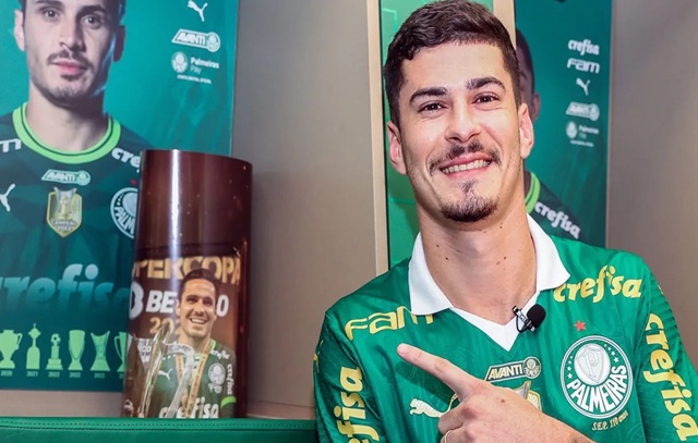 Rômulo celebra chegada ao Palmeiras após ser recusado por mais de 30 clubes
