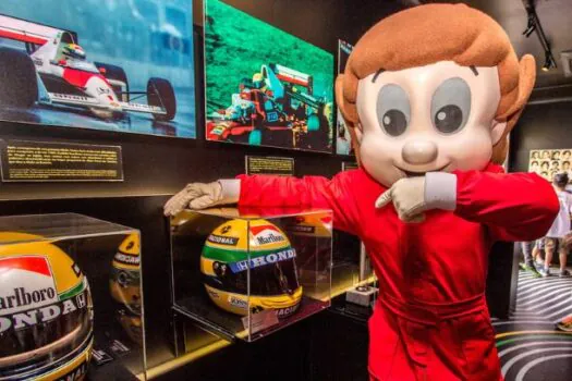 Marca de Ayrton Senna aproveita crescimento recente da Fórmula 1 e ganha mercado nos EUA