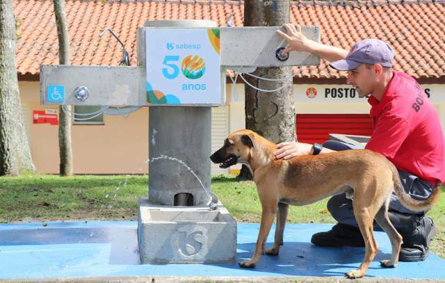 Ribeirão Pires ganha bebedouros públicos para pessoas e pets