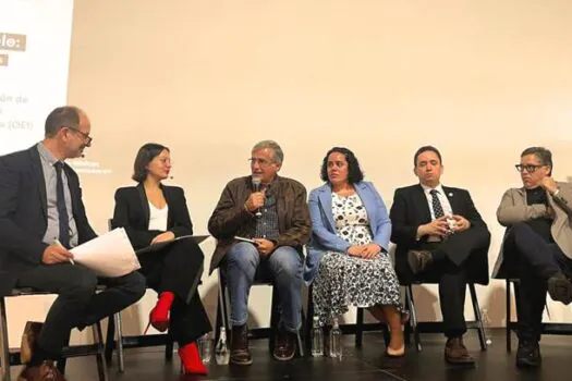 No MICSUL, comitiva brasileira dialoga sobre ações culturais nas regiões de fronteiras