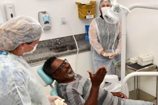 Santo André entrega próteses dentárias para mais de 2 mil pacientes