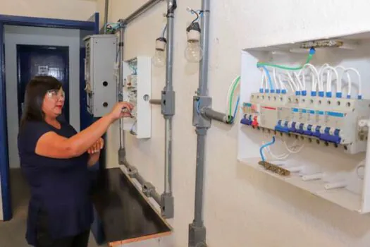 Fundo Social de Ribeirão Pires inicia nova turma de Eletricista Residencial