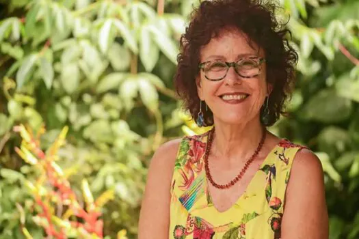 Roseana Murray escreve primeiro poema no hospital após ataque de cães