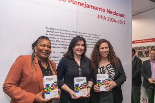 “A cultura é um tema transversal e diz respeito à vida da população”, diz ministra durante abertura de exposição sobre o PPA