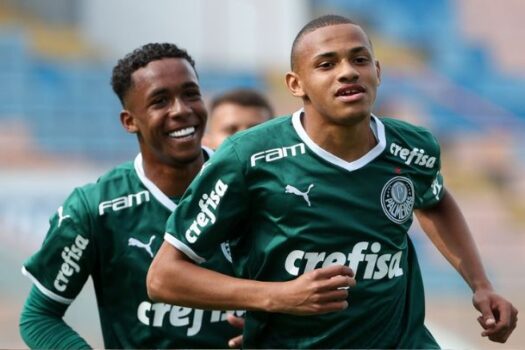 Jhon Jhon se despede de companheiros; Palmeiras estima ganhar R$ 25 milhões