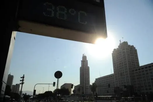 Sol retorna entre nuvens e favorece a elevação das temperaturas no decorrer do dia