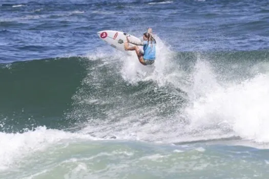 Laura Raupp e Lucas Vicente vencem o Circuito Banco do Brasil de Surfe no Saquarema Surf Festival