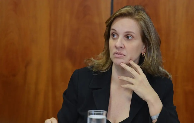 Secretária Leany Lemos deixa Ministério do Planejamento