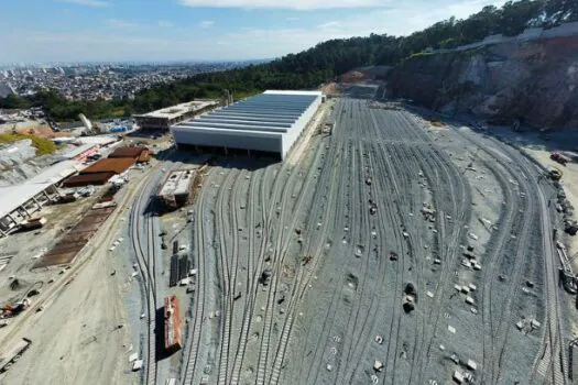 Governador faz visita técnica a obras da Linha-6 Laranja de metrô com executivos da Acciona