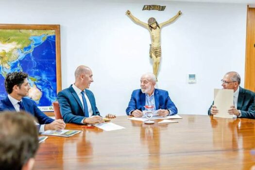 Em reunião com Lula, Mercado Livre anuncia criação de mais de 6,5 mil empregos e investimento de R$ 23 bi no Brasil