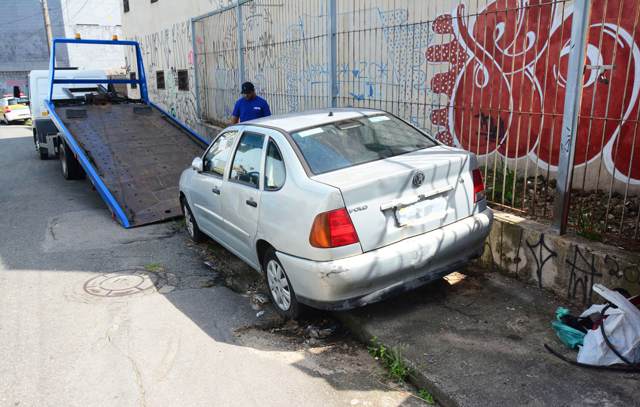 operacao-carro-abandonado