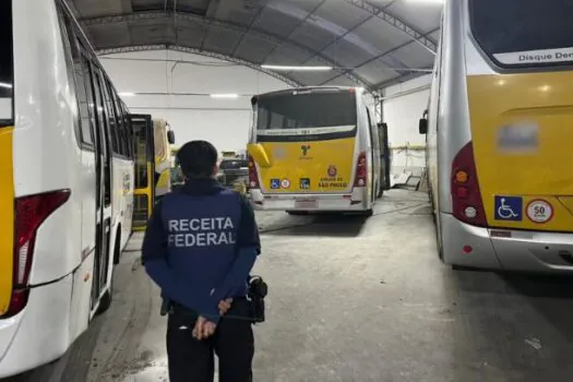 PMs da Rota faziam segurança de empresa de ônibus suspeita de ligação com PCC