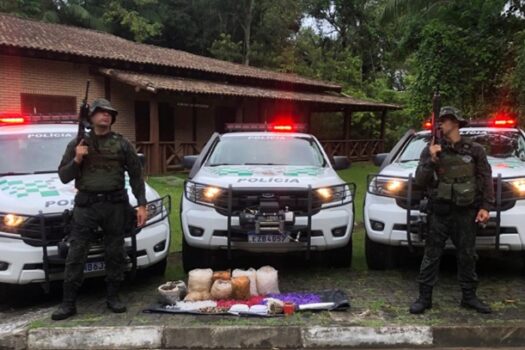 PM Ambiental encontra ‘esconderijo’ de drogas em parque estadual em São Vicente