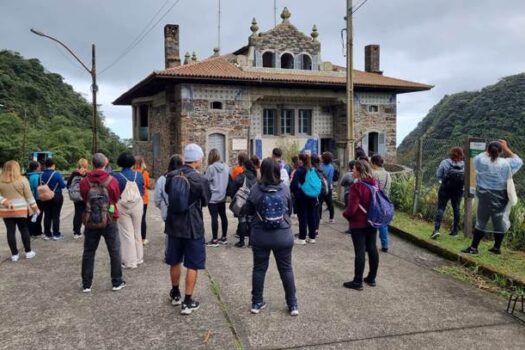 Ribeirão Pires realiza visitação técnica no Parque Caminhos do Mar