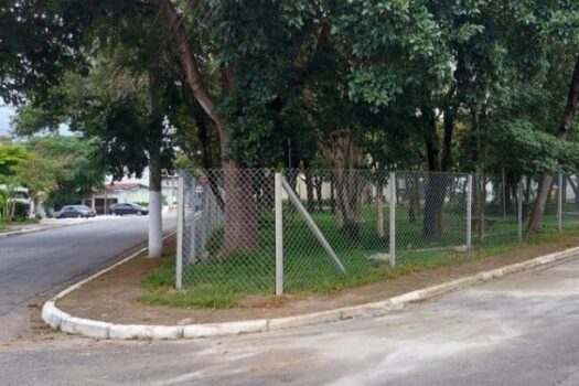 Justiça define que praça cercada por juiz é da Prefeitura de SP