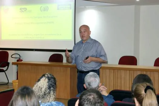 Diretores de unidades da FUABC são treinados sobre gerenciamento de sangue do paciente