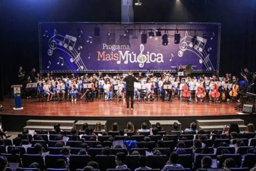 Prefeito Orlando Morando anuncia ampliação do Programa Mais Música