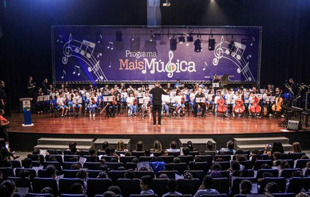 Prefeito Orlando Morando anuncia ampliação do Programa Mais Música