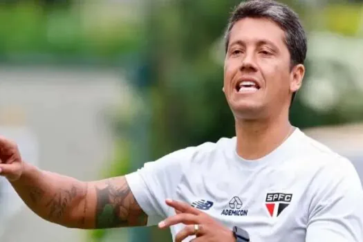 Thiago Carpini não resiste à pressão e é demitido do São Paulo após quatro meses