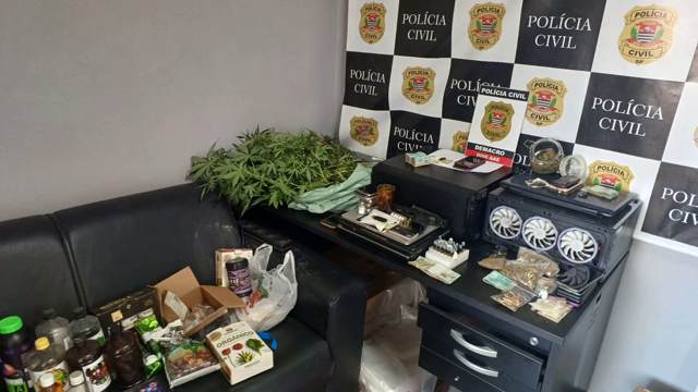 Polícia faz operação contra organização criminosa e detém 5 em Santo André