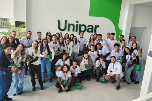 Fábrica Aberta: programa recebe alunos do Senai na unidade industrial