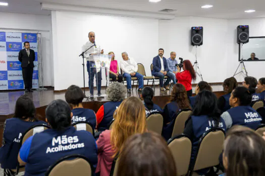 Auricchio recebe 80 novas Mães Acolhedoras, que iniciam o trabalho nesta sexta-feira nas escolas da Rede Municipal