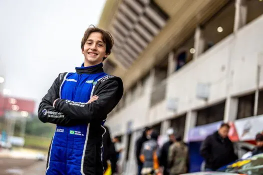 Victor Manzini é o líder entre os rookies do Campeonato Overall da Turismo Nacional