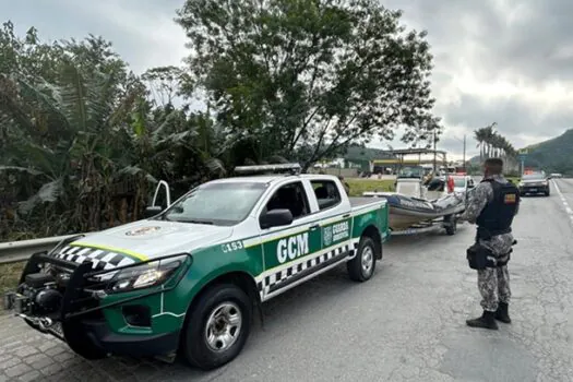 Prefeitura de SP monta hospital de campanha para socorrer animais resgatados nas enchentes do RS