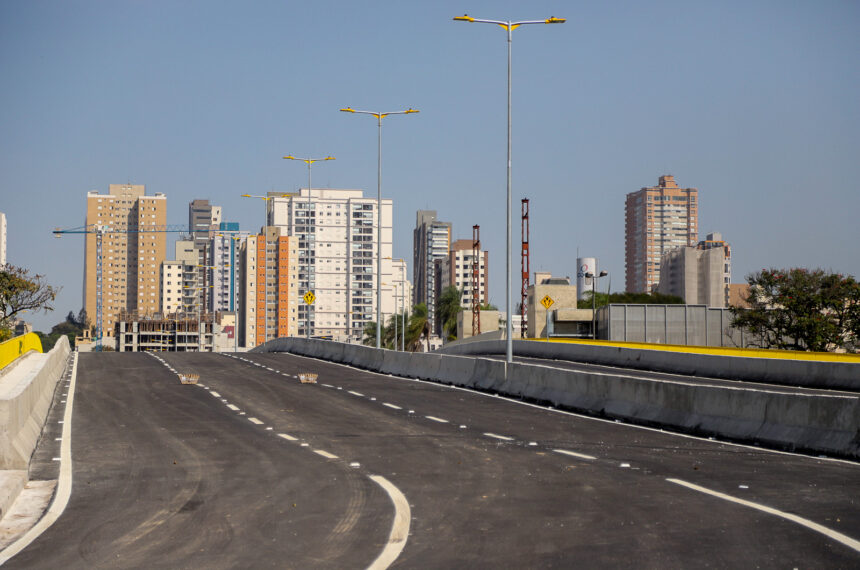 Viaduto Castelo Branco passou por uma grande recuperação de sua estrutura e ganhou nova pavimentação