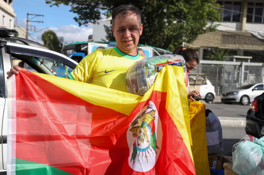 Evento teve como objetivo arrecadar alimentos e outros itens a serem doados para o Rio Grande do Sul