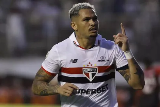 São Paulo supera o Vitória com gols de Luciano e Ferraresi