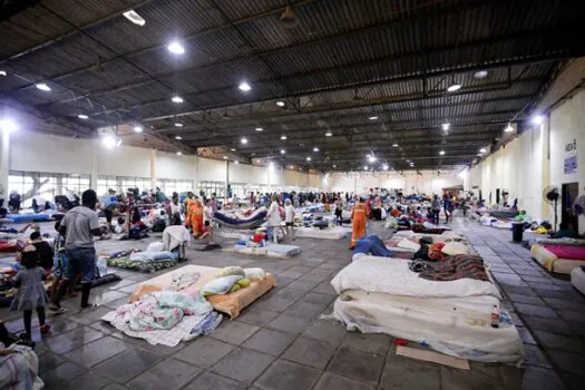 Enchentes afetam saúde mental de moradores da capital gaúcha