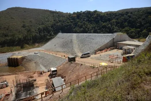 Vale elimina barragem que tirou quase 300 pessoas de distrito em Minas