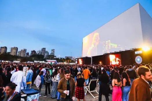 Chique e elegante, C6 Fest relembra que a música ainda é o que importa