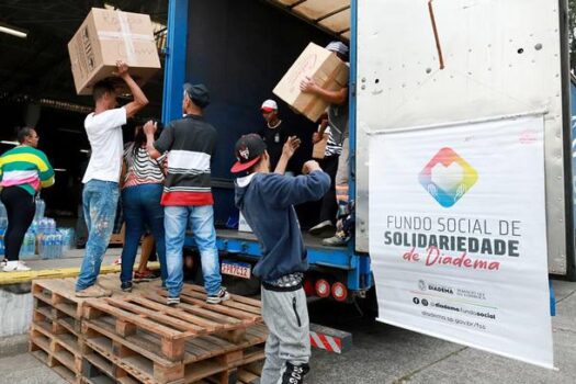 Fundo Social de Diadema envia carreta de doações para Rio Grande do Sul