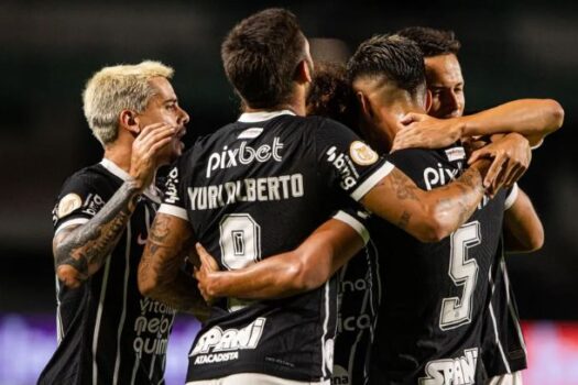 Cruzeiro perde e Corinthians garante vaga antecipada na Libertadores 2025