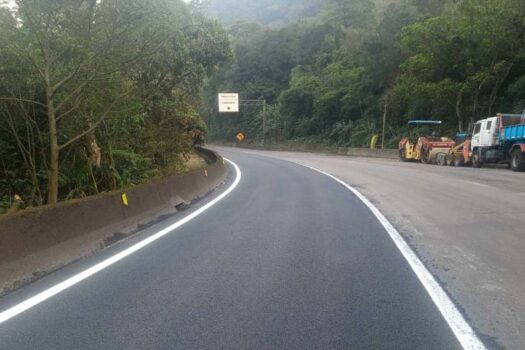 Boletim Ecovias: Anchieta segue com tráfego lento no sentido capital