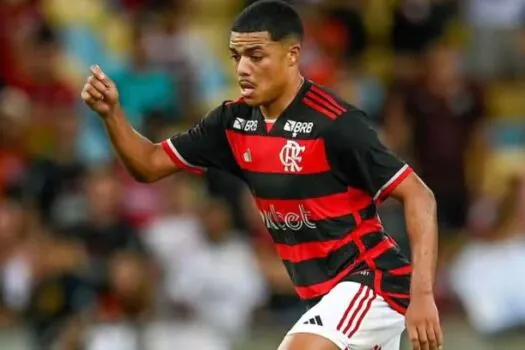 Igor Jesus e Werton acertam renovação de contrato com o Flamengo